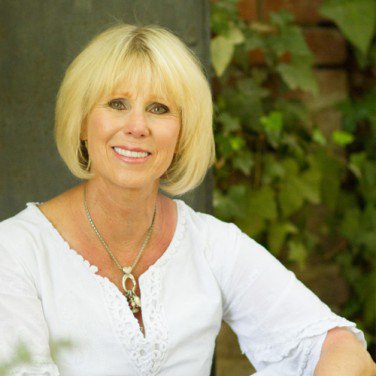  Deborah Cobrae